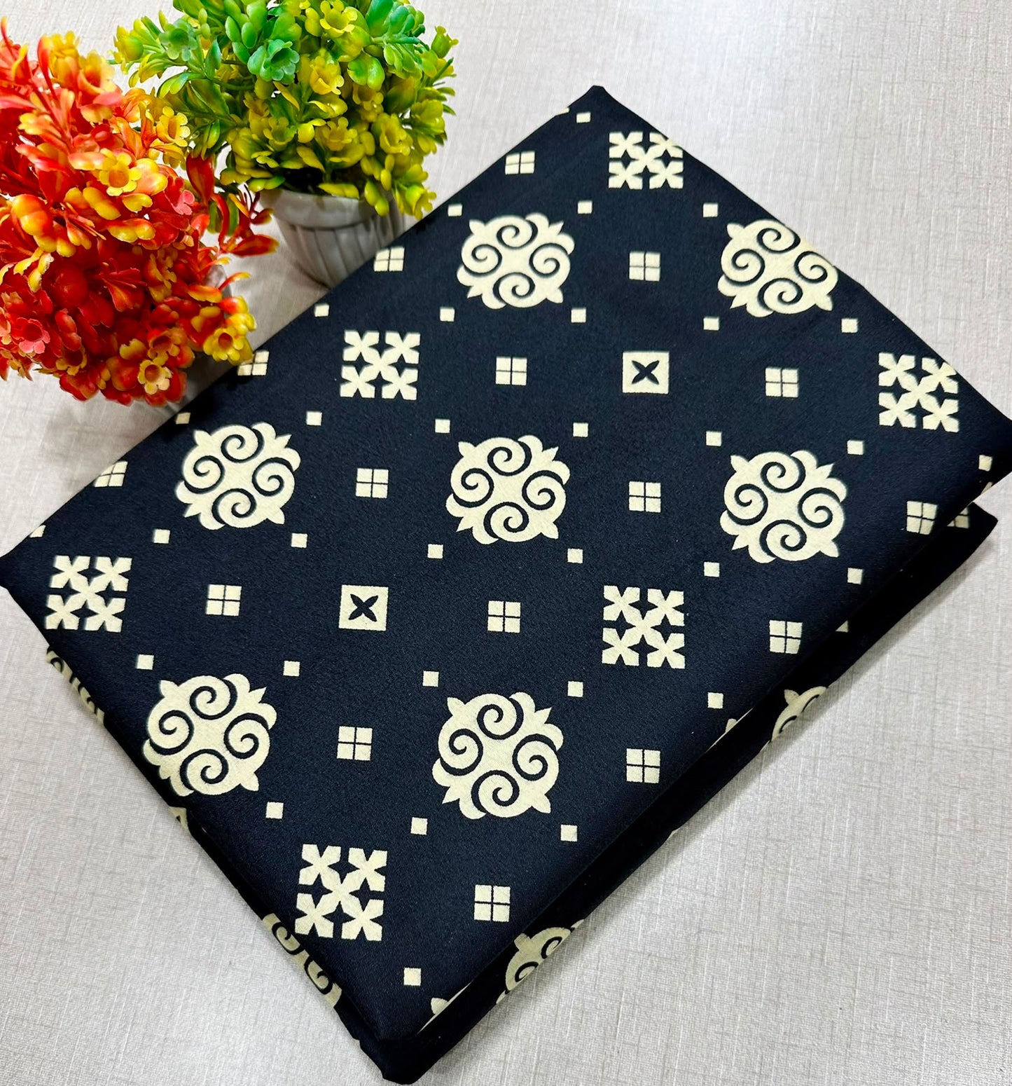 ๐ธ LAWN FLORAL PRINTS โ 2 PCS UNSTITCHED COLLECTION ๐ธ LW-282