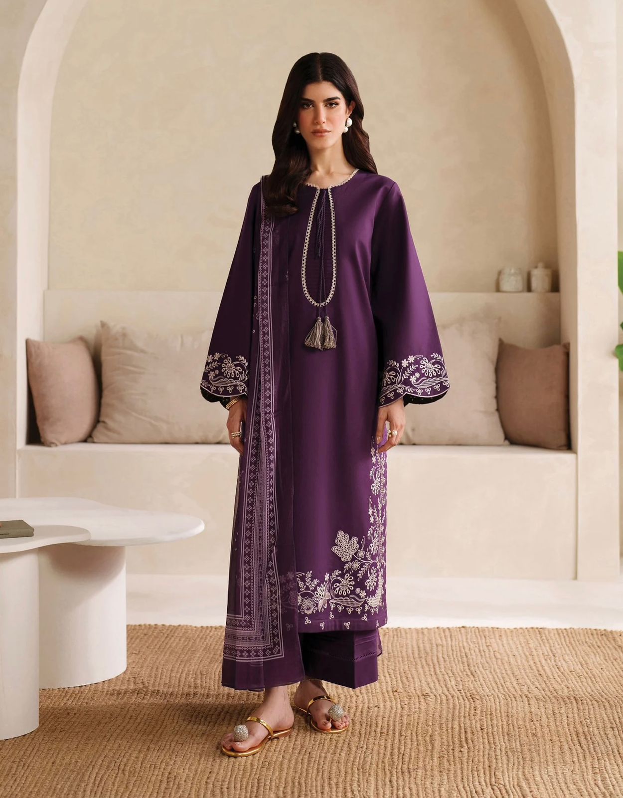 Pret Collection - NAQQAASHI - Luxury Lawn - LW-102
