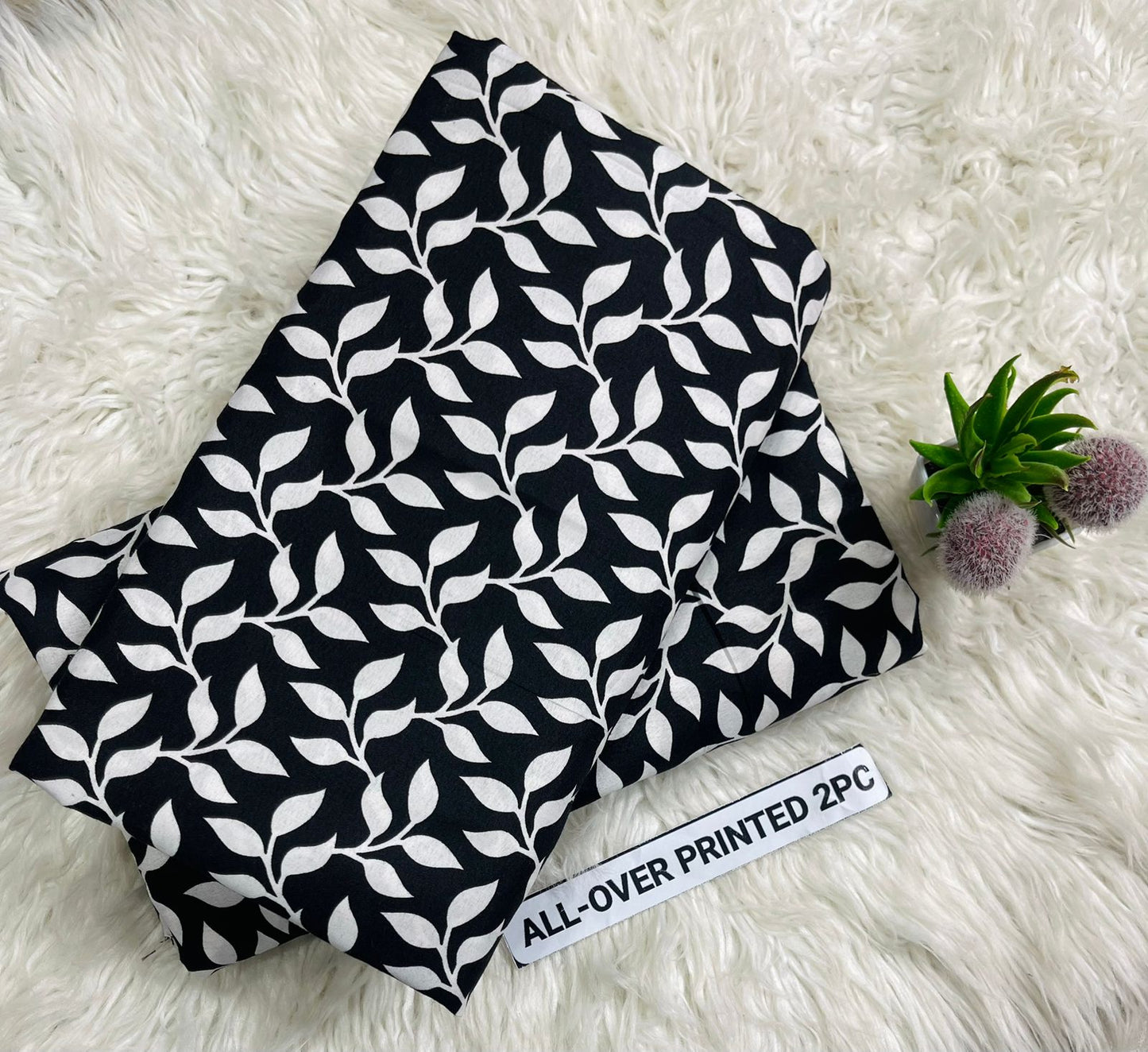 🌸 LAWN FLORAL PRINTS – 2 PCS UNSTITCHED COLLECTION 🌸 LW-051
