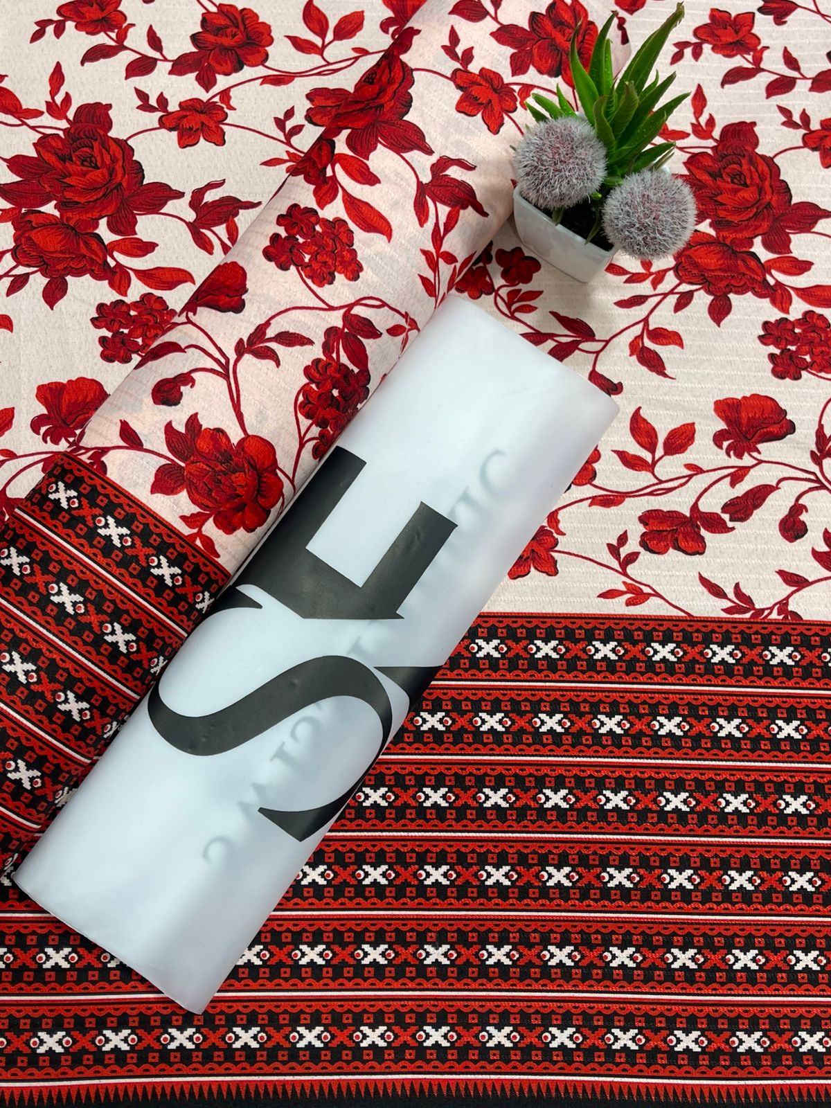 🌸 LAWN FLORAL PRINTS – 2 PCS UNSTITCHED COLLECTION 🌸 LW-076