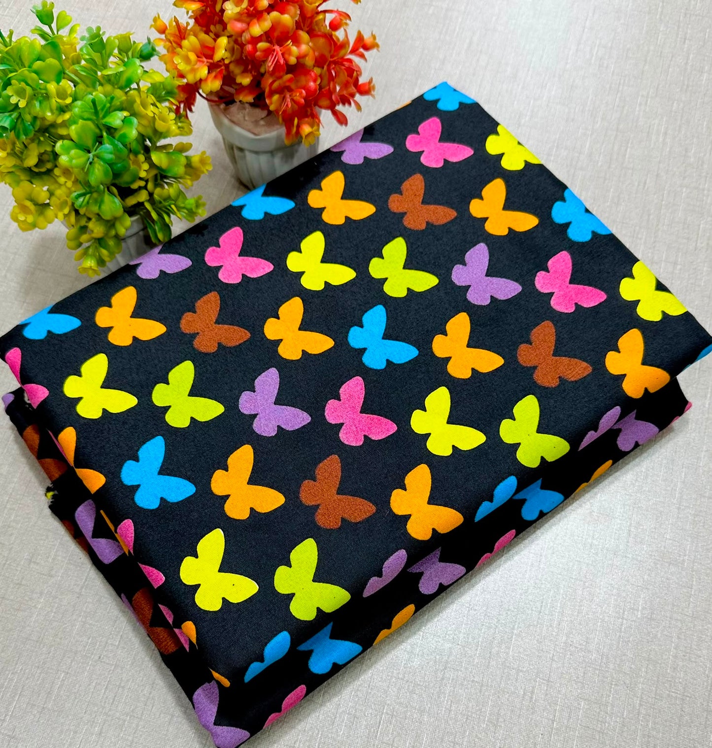 🌸 LAWN FLORAL PRINTS – 2 PCS UNSTITCHED COLLECTION 🌸 LW-305
