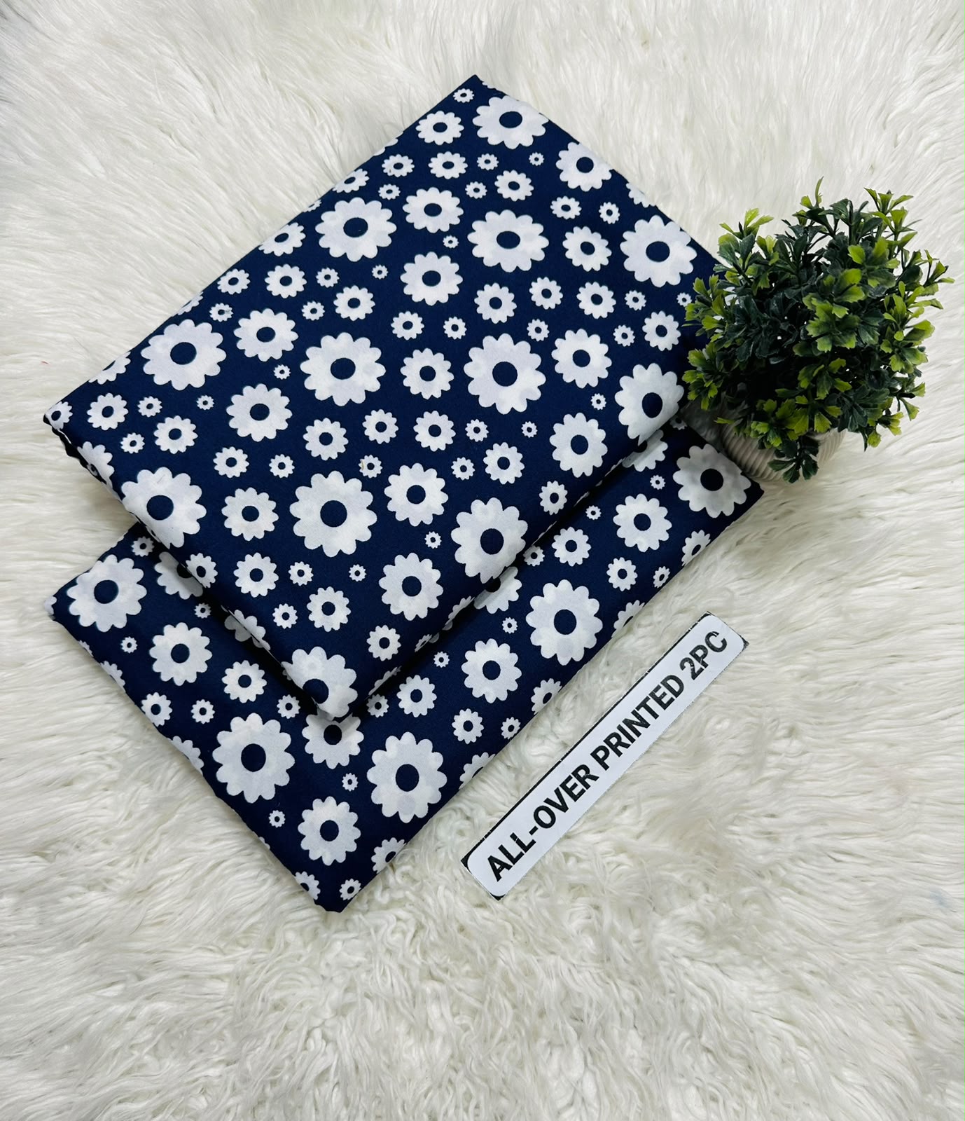 🌸 LAWN FLORAL PRINTS – 2 PCS UNSTITCHED COLLECTION 🌸 LW-261